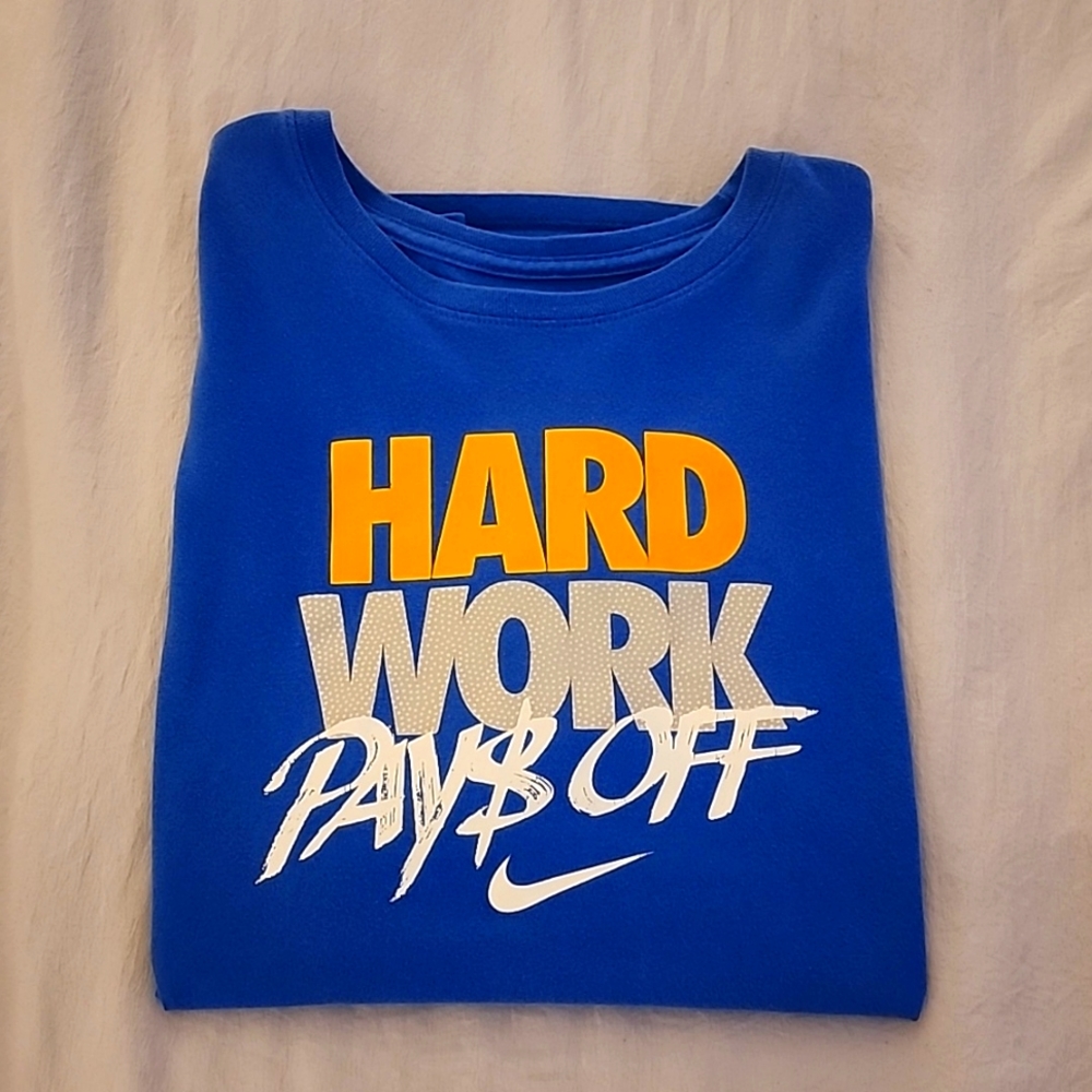 Nike T-shirt